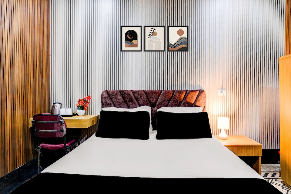 Hotel O Nepali Mandir Bus Terminal Formerly Hotel Aaghnya, Platan Bazar Guwahati, Guwahati