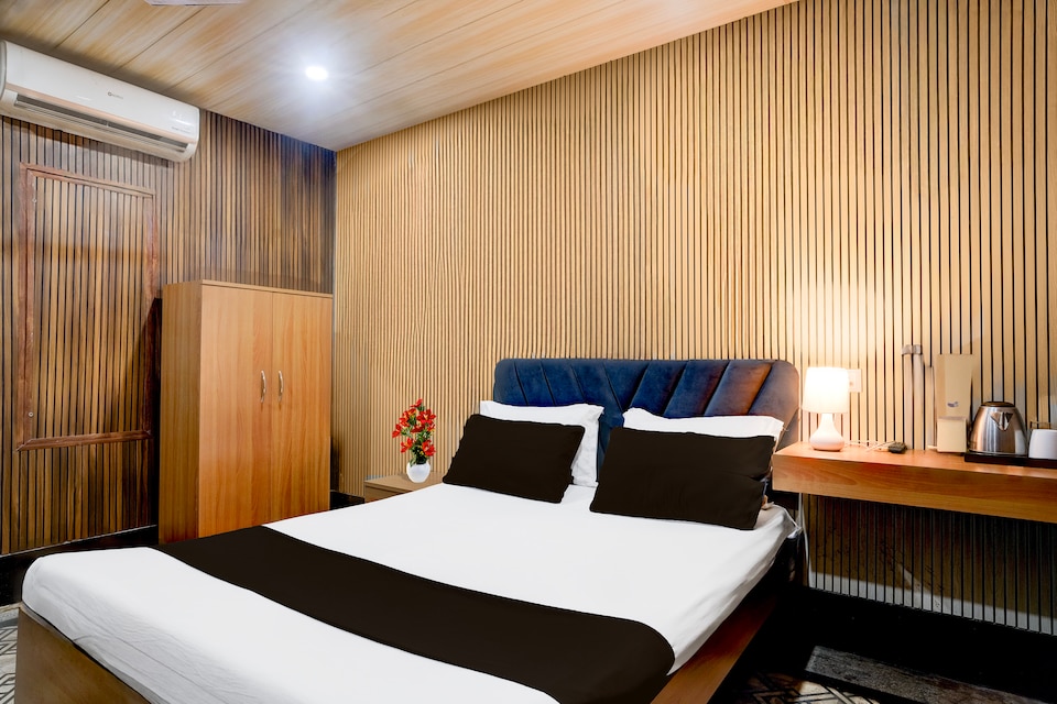 Hotel O Nepali Mandir Bus Terminal Formerly Hotel Aaghnya, Platan Bazar Guwahati, Guwahati