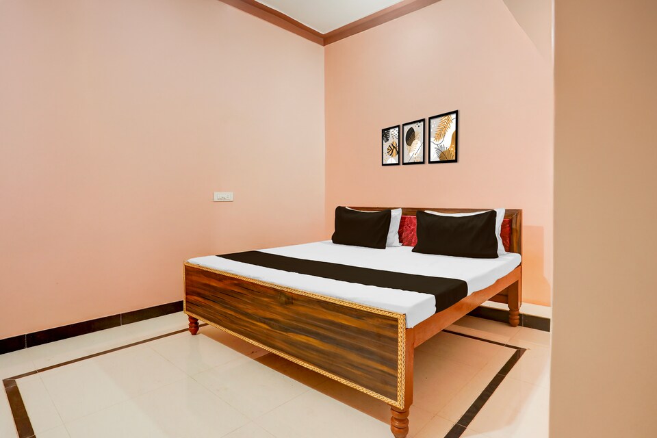 SPOT ON Famous Lodge, Raipur, Raipur