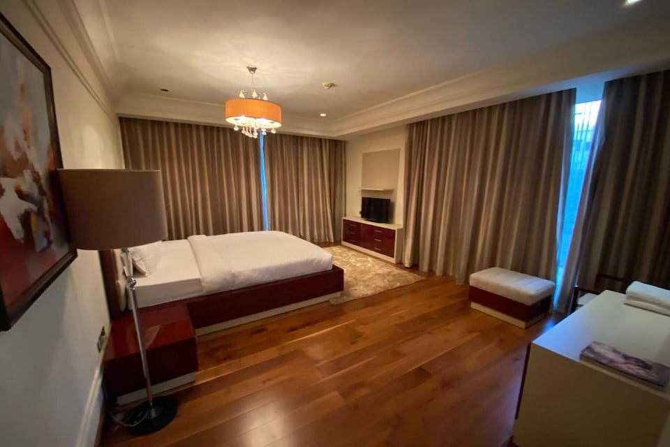 OYO 1557 Home Two Bedroom Furnished Apartment, Al Reem Island, Abu Dhabi