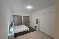 OYO 1557 Home Two Bedroom Furnished Apartment