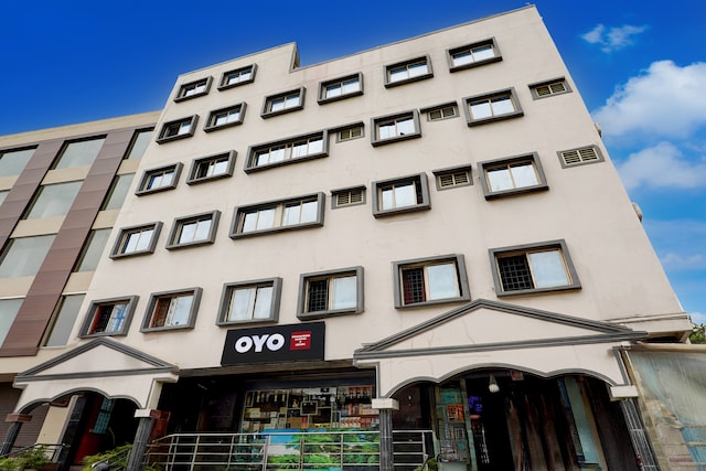 Hotel O BHANUNANDANA BOARDING & LODGING Basaveshwar Nagar