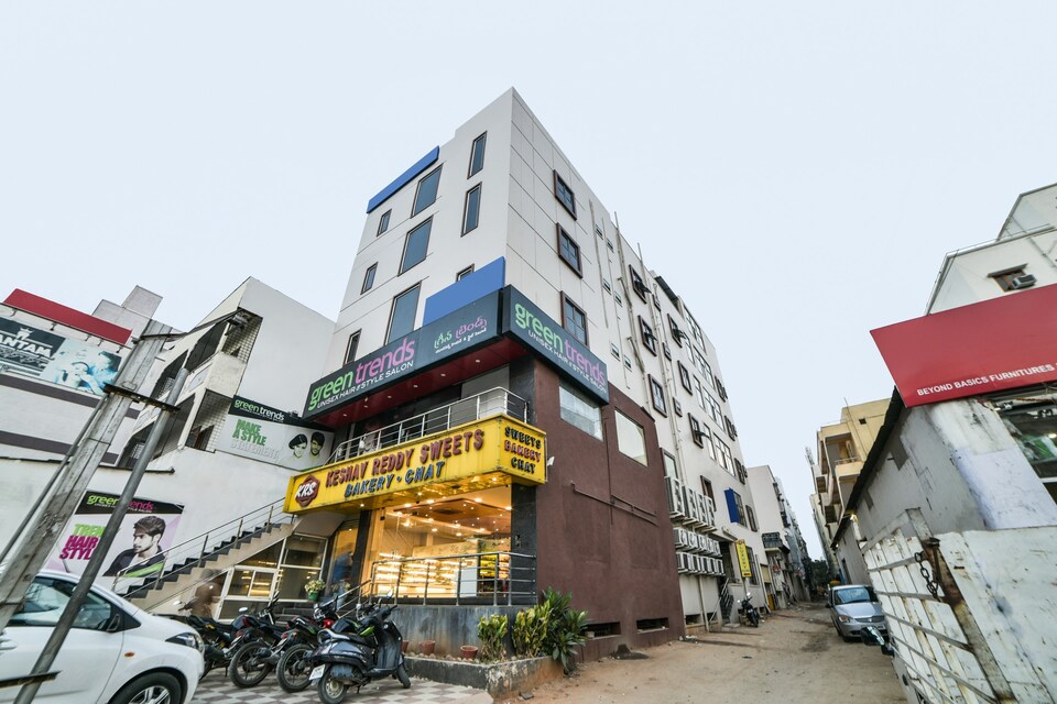 Capital O 11233 Krs Nest Luxury Rooms, Kondapur, Hyderabad