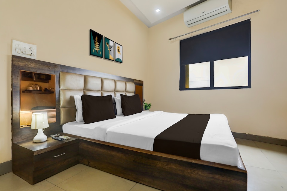 SPOT ON Hotel Center Point Inn, Bhilai, Bhilai