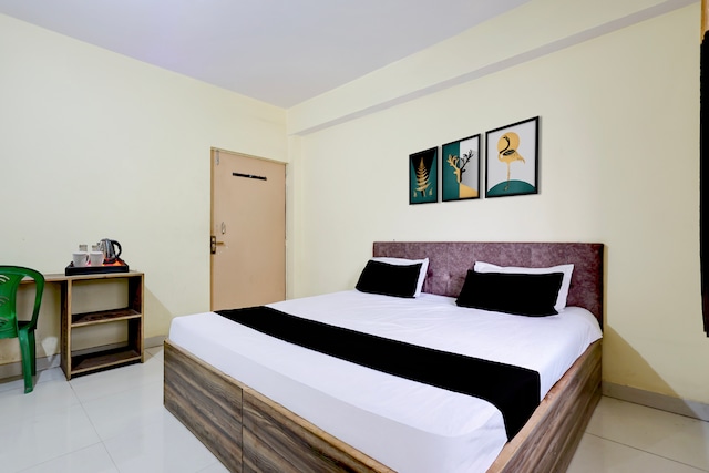 Hotel O Jamshedpur Ring Road Formerly Sourya Residency