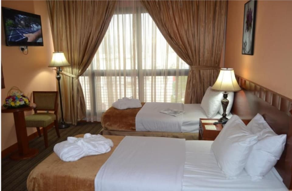 OYO 1558 Belvilla Top Stars Hotel Near Gold Souk, Madinat Zayed Abu Dhabi, Abu Dhabi