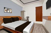 Collection O Kadodara Bus Terminal Formerly Hotel Rudra