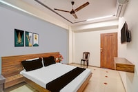 Collection O Kadodara Bus Terminal Formerly Hotel Rudra