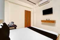 Collection O Kadodara Bus Terminal Formerly Hotel Rudra