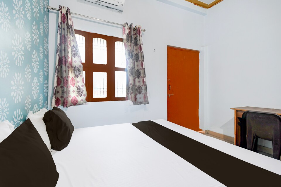 Hotel O Mahamaya Guest House, Sarnath Varanasi, Varanasi