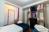 OYO The Bentleys Hotel