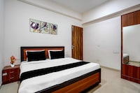 Hotel O Sector 49 Noida Formerly The Urban