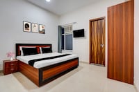 Hotel O Sector 49 Noida Formerly The Urban