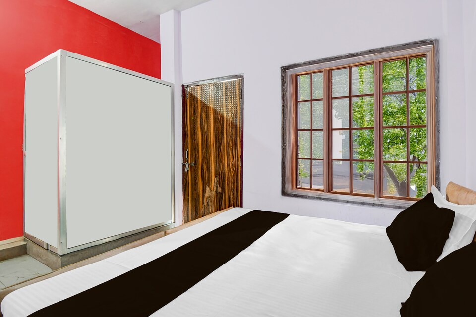 Hotel O Happy Inn, Golghar, Gorakhpur