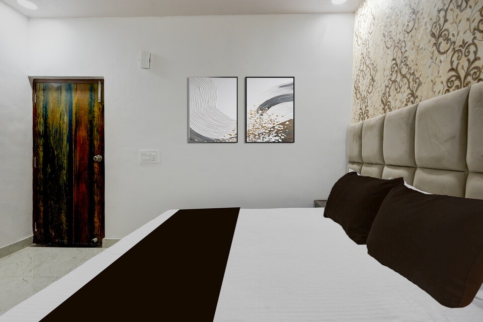 Hotel O Legend, Faridabad, Faridabad