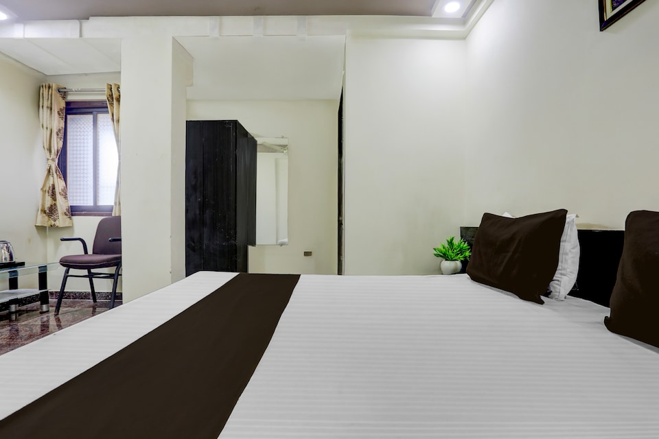 Collection O Mandvi Bus Terminal Formerly Hotel Shraddha, Mandvi-Bhuj, Bhuj