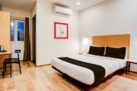 Hotel O  Ulsoor Near Halasuru Metro Station