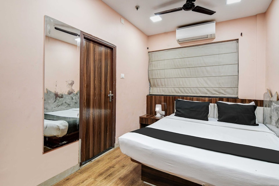 Hotel O Kolkata Rabindra Sadan Metro Station, Park Circus Kolkata, Kolkata