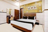 Collection O Mumbai-Ahmedabad Highway