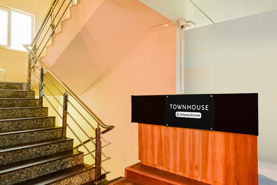 Hotel O Durgam Cheruvu Metro Station, Madhapur, Hyderabad