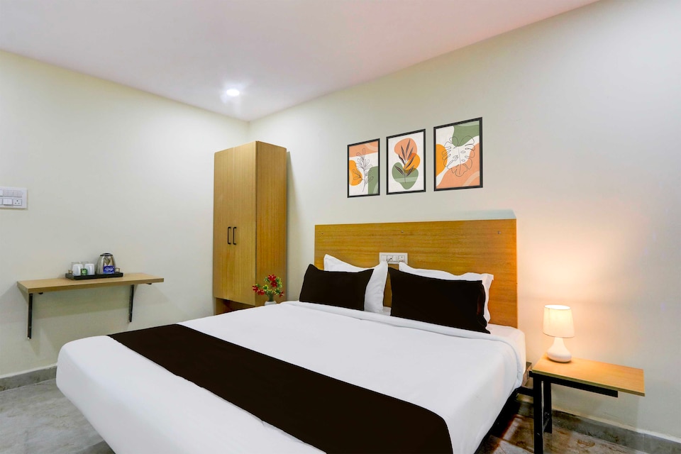 Hotel O Nizampet X Bus Terminal, Kukatpally, Hyderabad