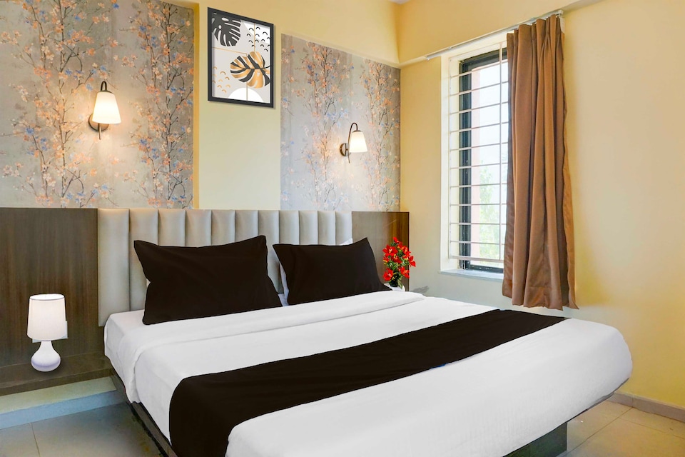 Hotel O Veerbhadra Nagar Baner, Baner Pune, Pune