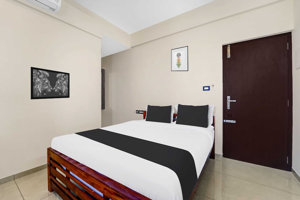 Hotel O Sreekanteswaram Temple, Thampanoor Trivandrum, Trivandrum