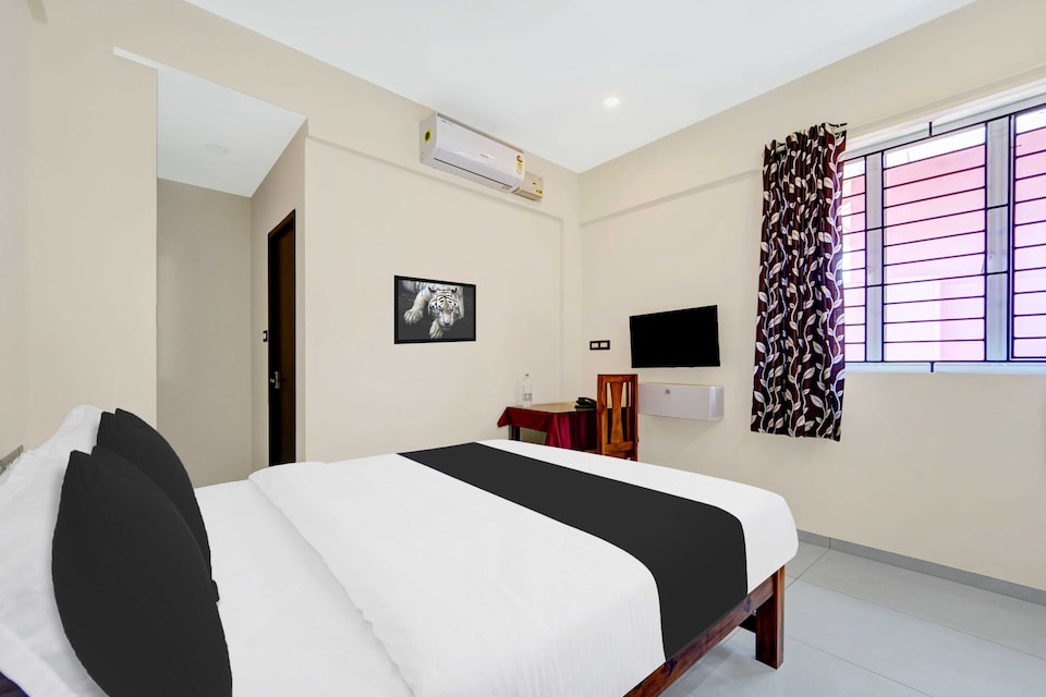 Hotel O Sreekanteswaram Temple, Thampanoor Trivandrum, Trivandrum