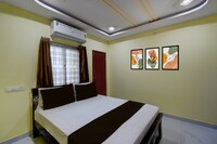 Hotel O Infocity Ghatkesar Formerly SR Grand