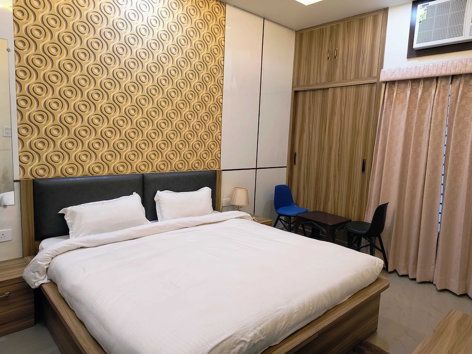 Hotel O Taj East Metro Station, Shilpgram, Agra