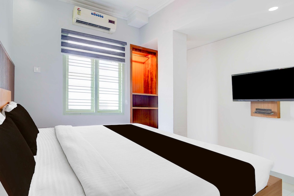 Hotel O Market Road Ernakulam, MG Road Kochi, Kochi