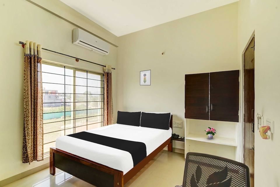 [Day Stay - 8 AM to 8 PM] Hotel O Chikmangaluru Near Railway Station, Chikmagalur, Chikmagalur