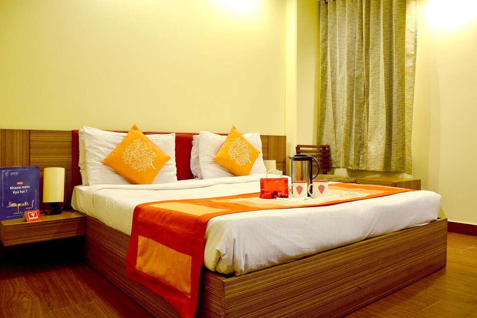 OYO 2355 The Pearl Hotels, Karol Bagh Delhi, Delhi