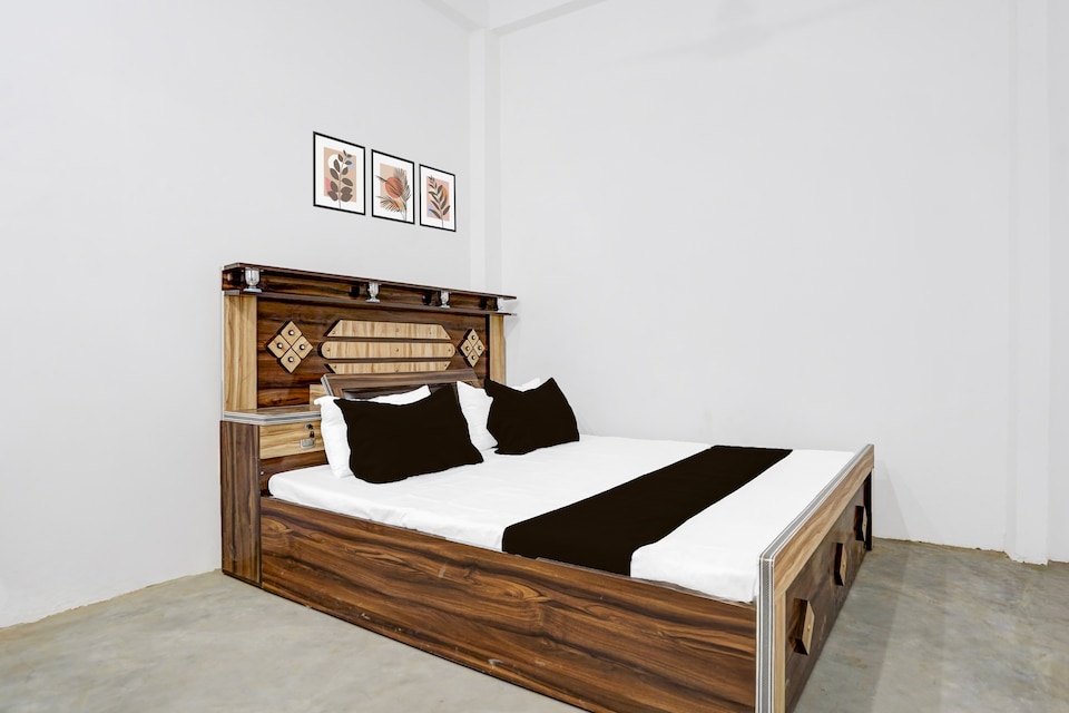 SPOT ON Ma Sharda, Mumfordganj Allahabad, Prayagraj