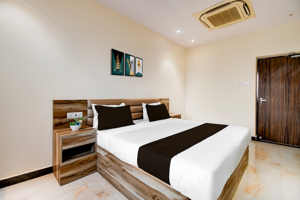 HOTEL O CITRUS, Alambagh Lucknow, Lucknow