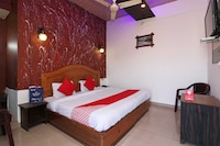 [Day Stay - 12 Hrs Slot : 8 AM to 8 PM] Collection O Vrindavan Road Near Vaishno Devi Dham