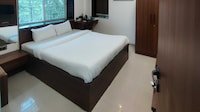 Hotel O Madhuban Colony Wakad