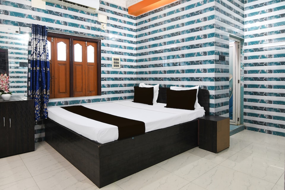 Hotel O New Taj , Berhampore, Berhampore