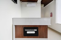 Collection O Meetpet Priyadarshani Park