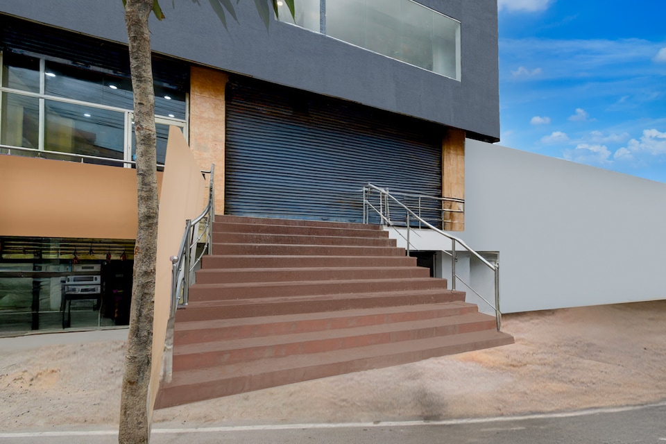 Collection O Chakripuram Near Khusaiguda Bus Stop, Secunderabad, Hyderabad