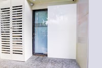 Collection O Mumbai Khar Road Railway Station