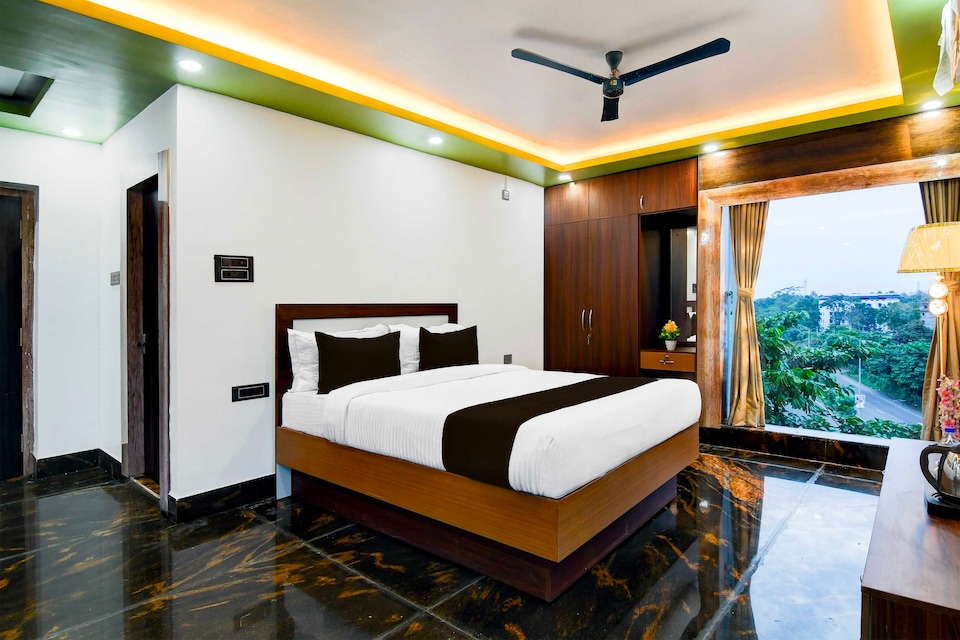 Collection O AIIMS Kalyani, Sealdah Kolkata, Kolkata