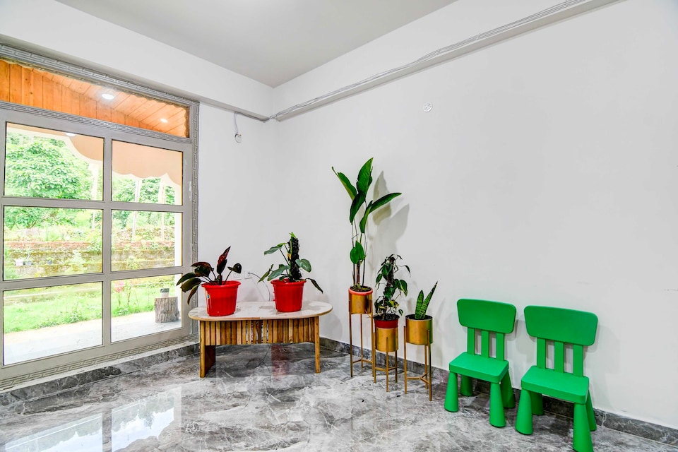 [Day Stay - 12 Hrs Slot : 8 AM to 8 PM] Collection O Pelling Near Sky Walk, Pelling, Pelling