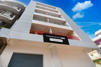 [Day Stay - 12 Hrs Slot : 8 AM to 8 PM] Collection O Collection O Kumhrar Archeological Park Hotel Karuna Palace