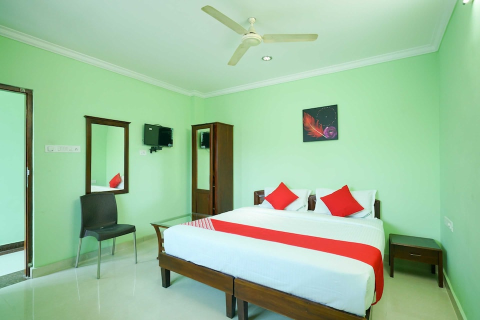Hotel O Infopark Kochi Malabar Plaza Residency, Cluster Ernakulam, Ernakulam