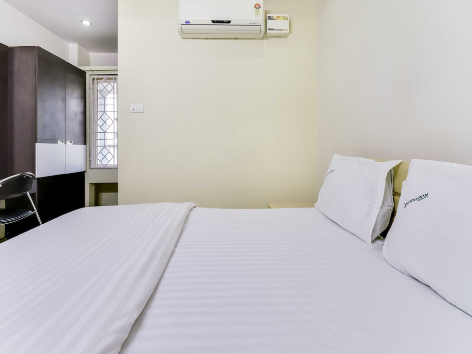 Collection O Yanam Beach TNR Residency, Ramaraopet Kakinada, Kakinada