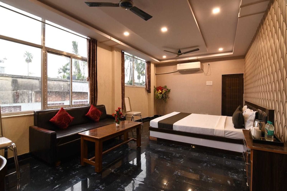 Collection O Bolpur Jambuni Bus Terminal, Shantiniketan, Shantiniketan