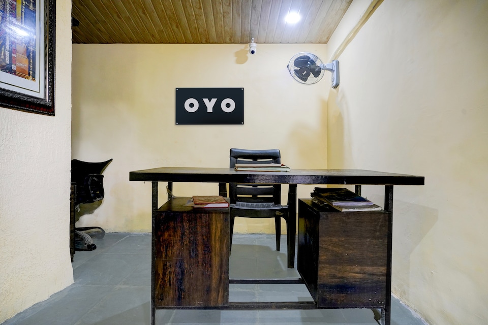 Hotel O by OYO Sai Palace, Mumbai Borivali-Dahisar-Mira Road, Mumbai