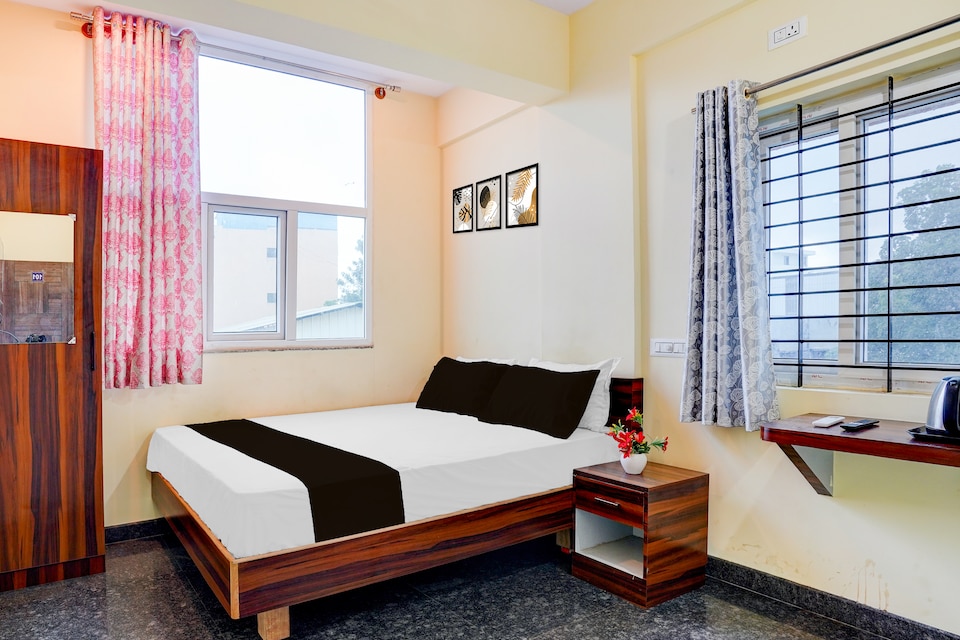 Hotel O SRS BOARDING & LODGING Peenya 2nd Stage, Peenya Bangalore, Bangalore