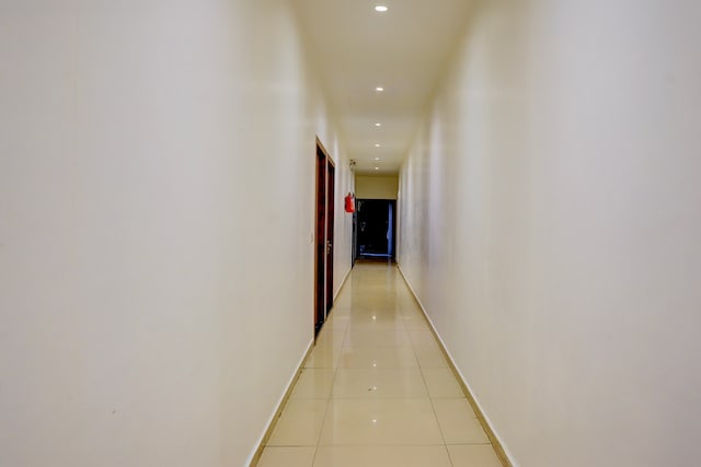 Super Collection O Sanpada Railway Junction